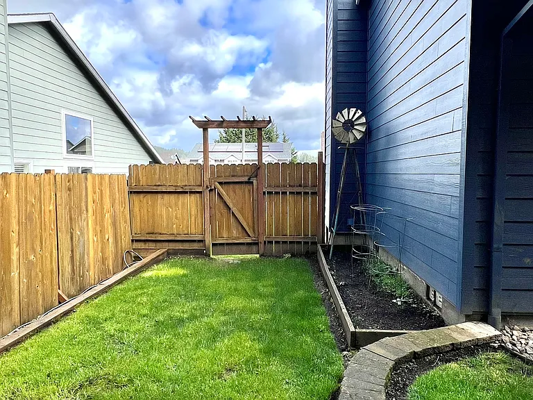 15838 SW Bristlecone Way — Photo 15