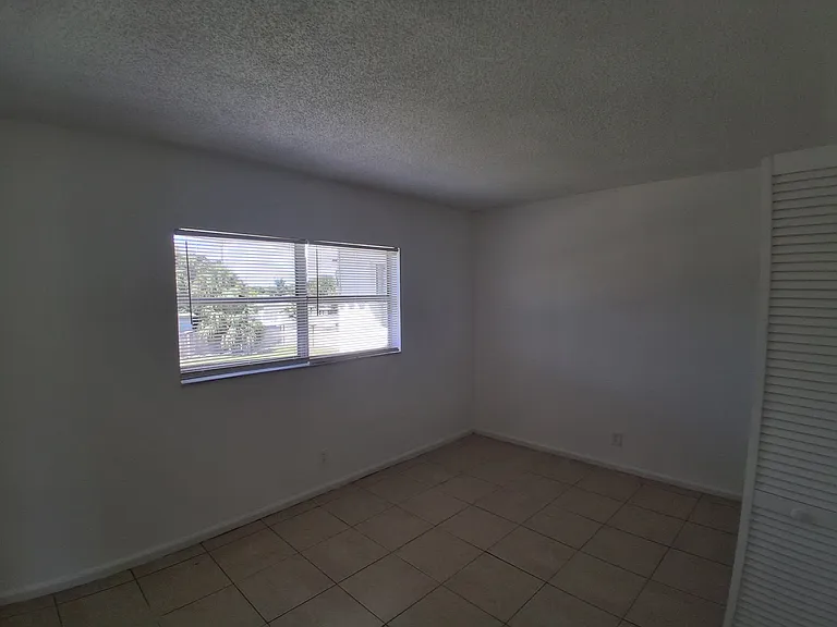 401 SW 13th Pl #715 — Photo 13