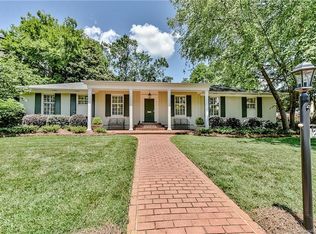 2320 Queens Rd E, Charlotte, NC 28207