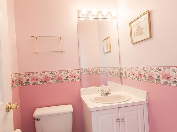 5th image of 700 Shore Dr Unit 1002