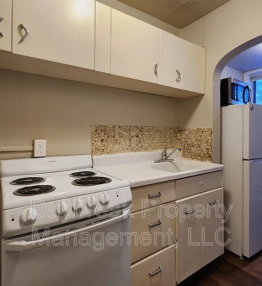 1258 10th St N #2 — Photo 6