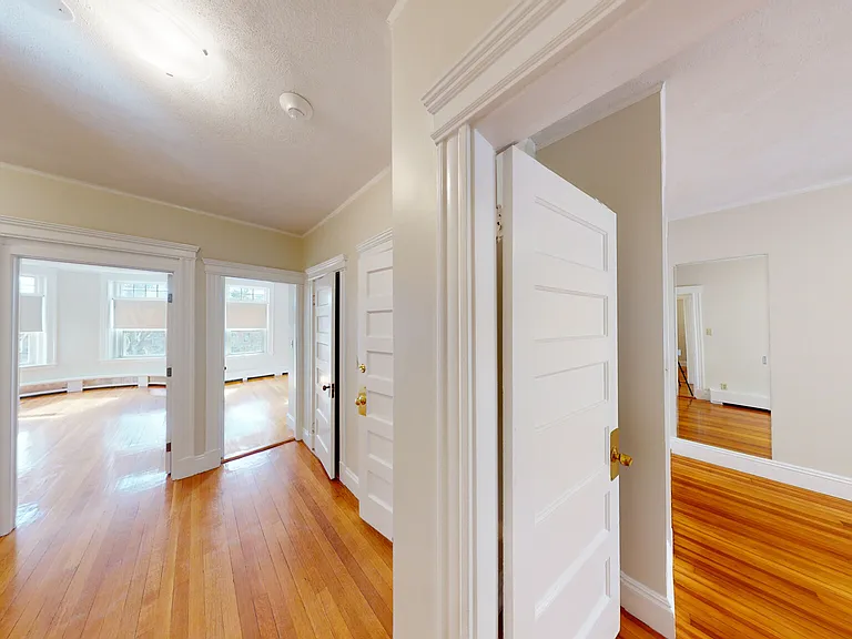 1904 Beacon St #1 — Photo 6