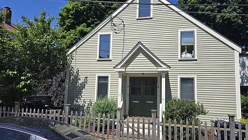 7 Cottage St Photo 1