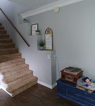 Dining rm staircase to 2nd floor