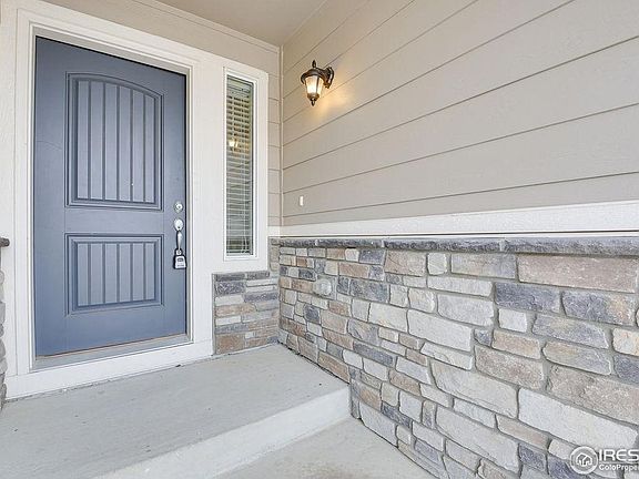 4th image of 1882 La Salle Dr