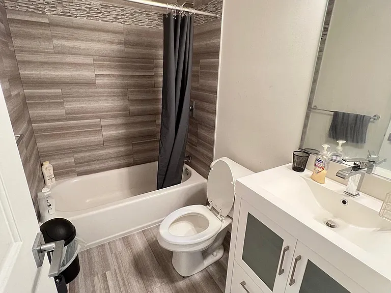 1441 Brown St #2 — Photo 10