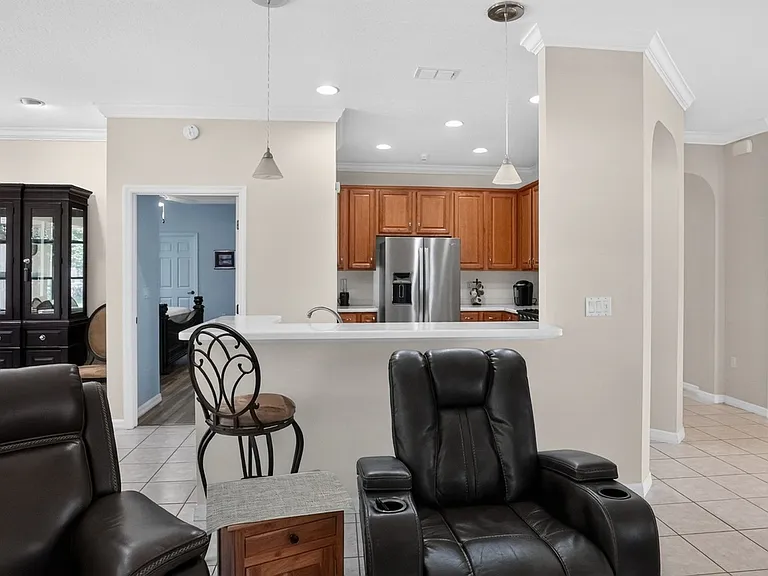 8525 SW 86th Ter — Photo 18