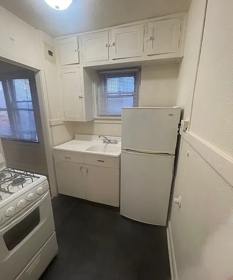 1324 N Ogden St — Photo 6