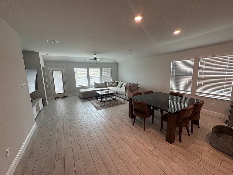 1608 Barnwood Trce — Photo 24