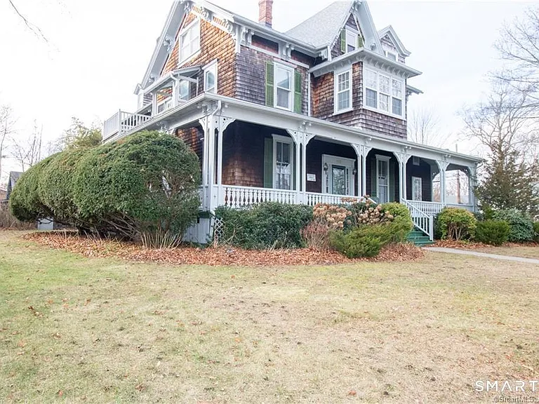 883 Montauk Ave #2 — Photo 2
