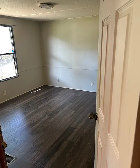 177 Floyd St — Photo 6