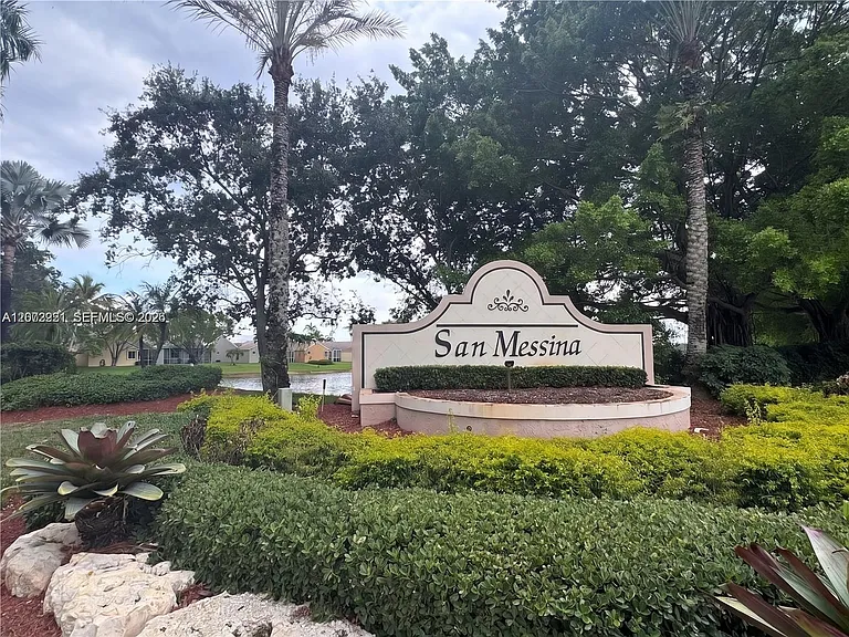 1599 Palermo Dr — Photo 2