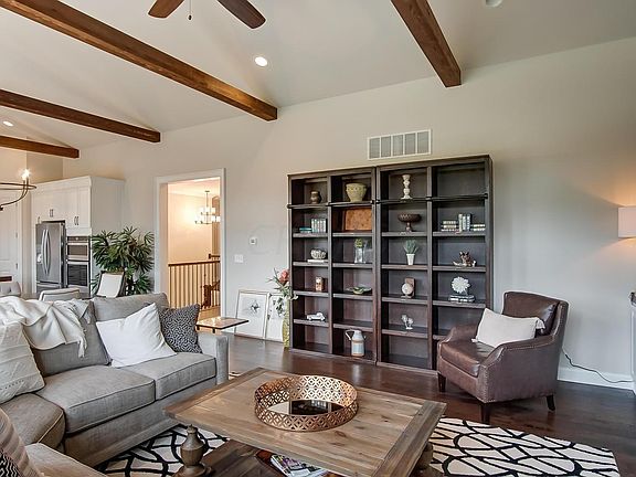 4th image of 7086 Tuscany Dr