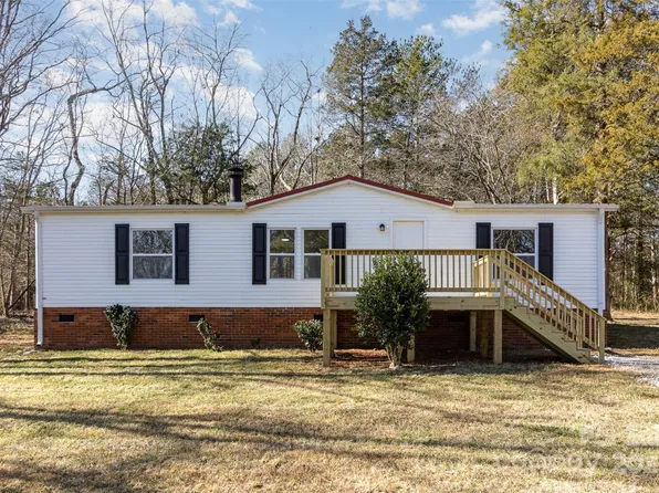 1762 Proposal Ave, Chester, SC 29706