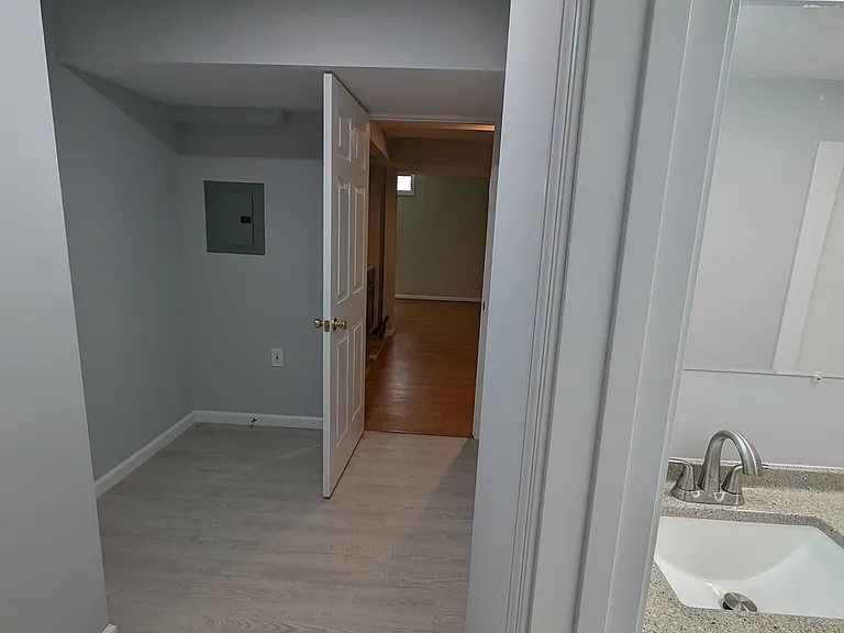12587 Cricket Ln #BASEMENT — Photo 8