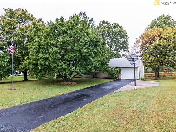 2nd image of 1422 Southview Dr