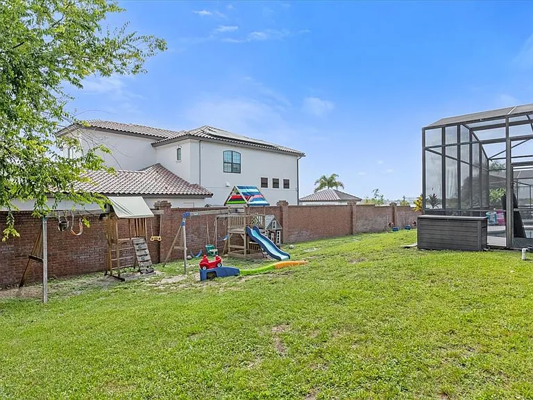 10175 Cove Lake Dr — Photo 4