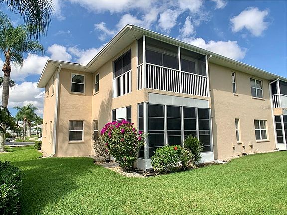 5th image of 5800 Sabal Trace Dr #208-2