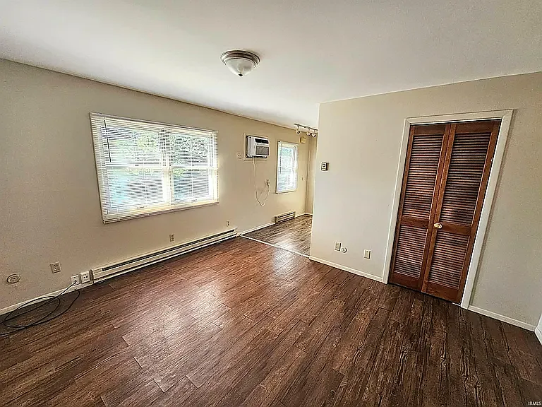 1501 W Main St #1 — Photo 4