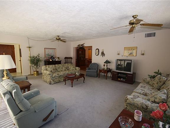 2nd image of 1566 Havana Way