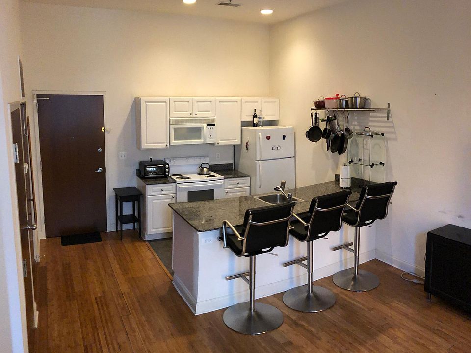 1st image of 1001-13 Chestnut St #802W