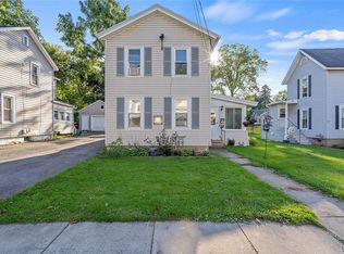 33 Delevan St, Auburn, NY 13021