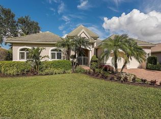 5942 Barclay Ln, Naples, FL 34110
