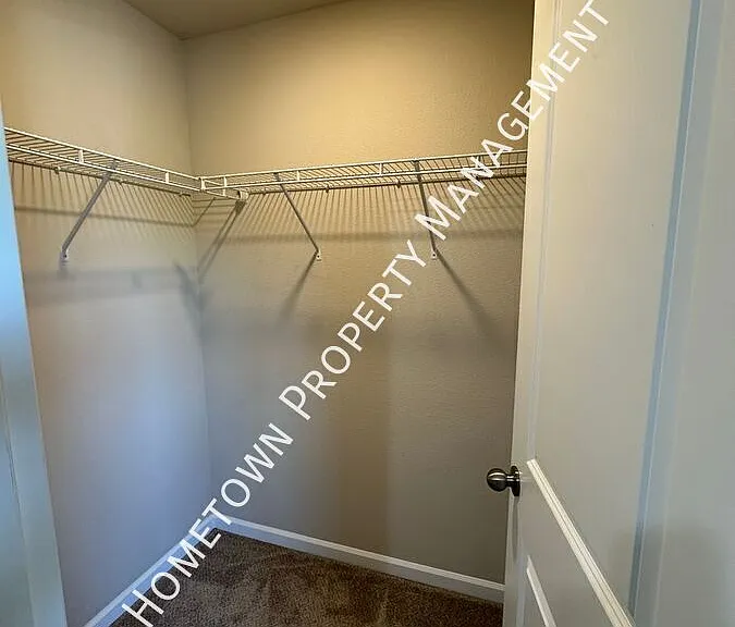 3332 Juno Ct NE — Photo 24