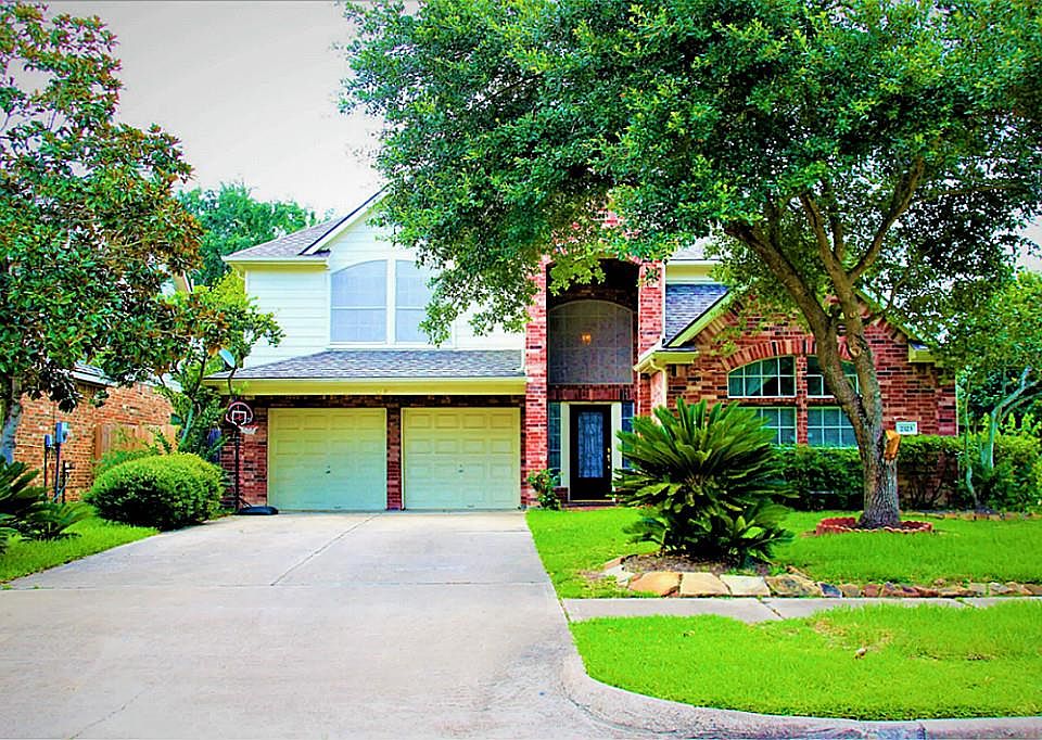 1st image of 2323 Oak Sand Dr