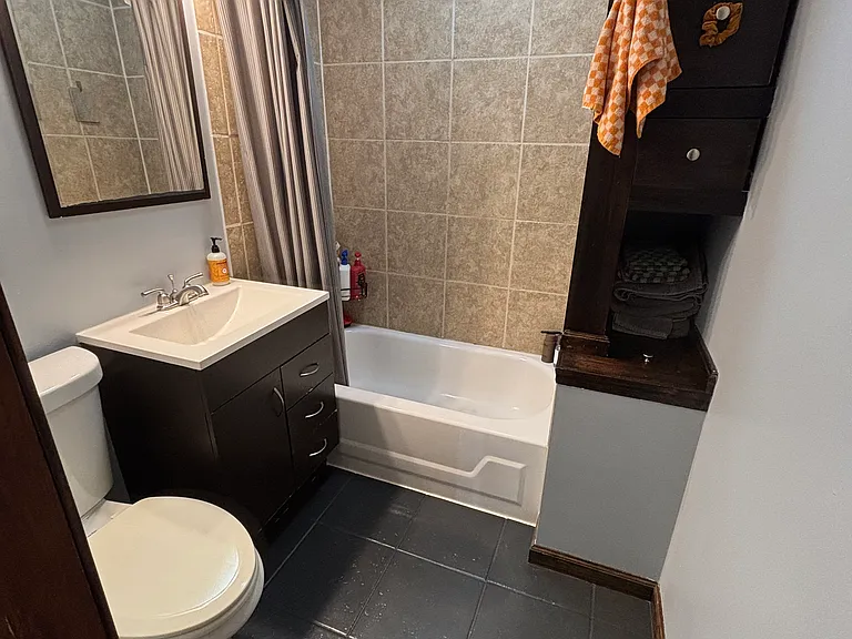 116 W Arrowhead Rd — Photo 13