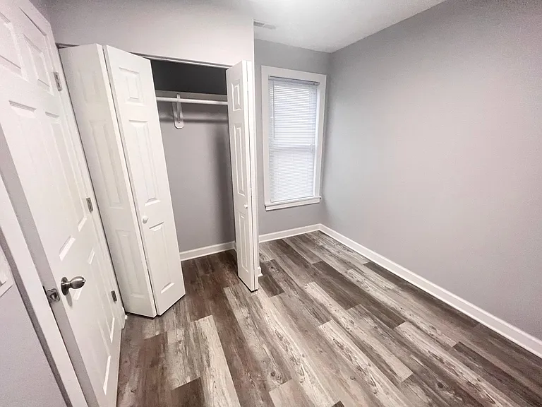 615 W 18th St #2F — Photo 2