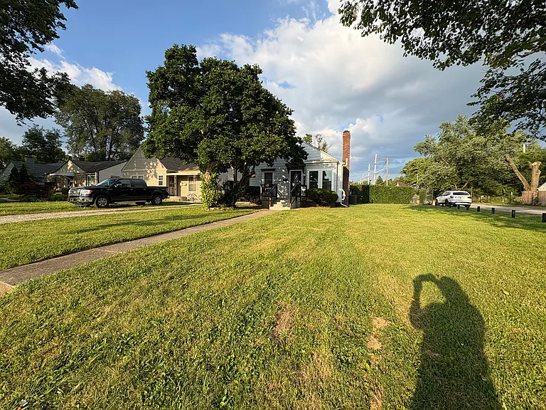 3501 N Rural St — Photo 2