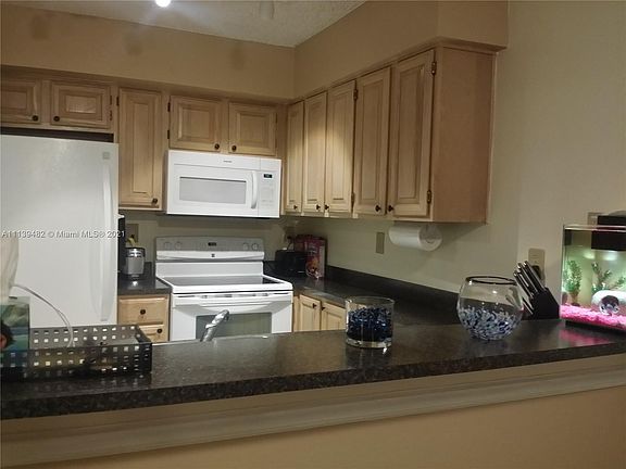 2nd image of 1280 S Alhambra Cir APT 1103