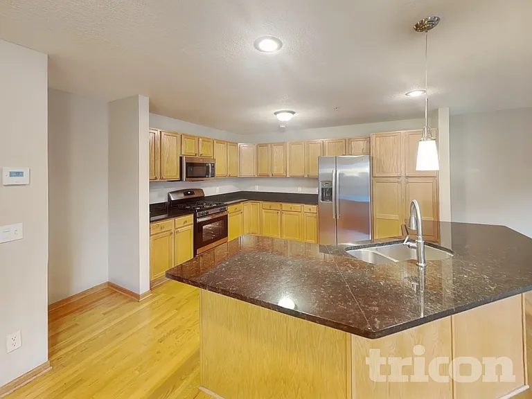 7010 S Park Dr — Photo 5