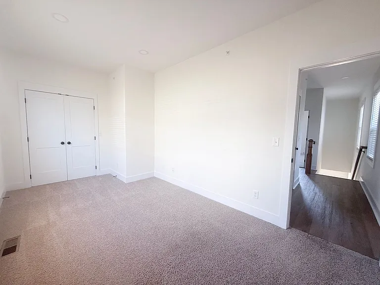 1333 Belfair St — Photo 28