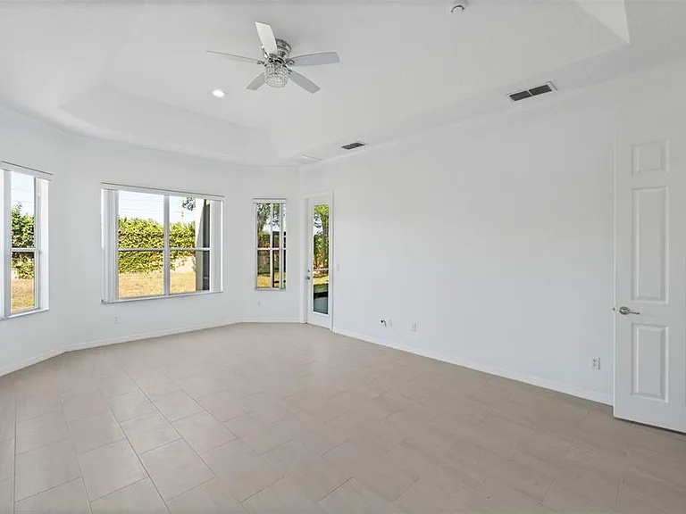 13121 Zori Ln — Photo 21