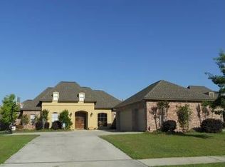3034 Shadow Hill Dr, Baton Rouge, LA 70816