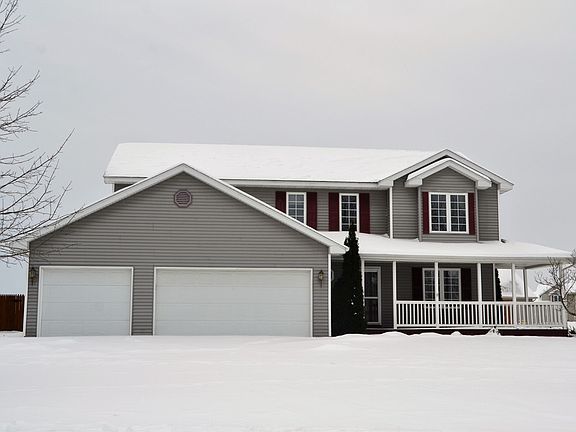 4 Bedroom Freeland home ready and waiting for a new family to call home.  You will love the open floor plan in this home.  The kitchen and dining areas are spacious and open to the living room.  Perfect for entertaining.  All 4 bedrooms are located on the second floor and have amazing sized closets.  The basement is also finished for additional living space & added storage.  Located in a great newer subdivision that has easy access to all of the Tri City area.  Call today and make this house your home.