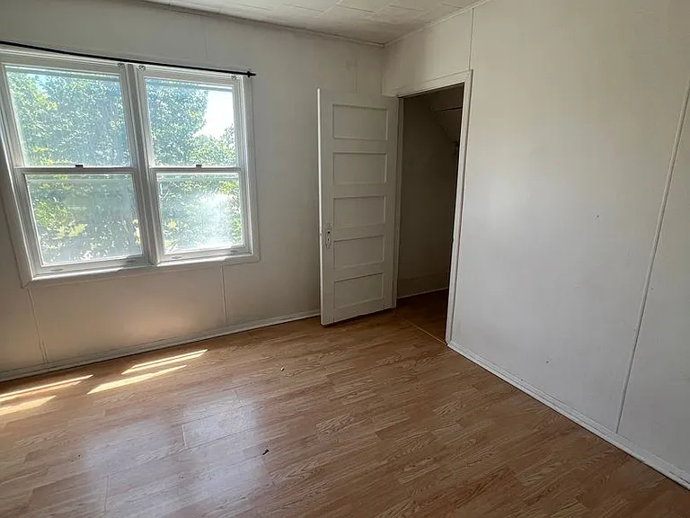 412 S Peach Ave — Photo 20