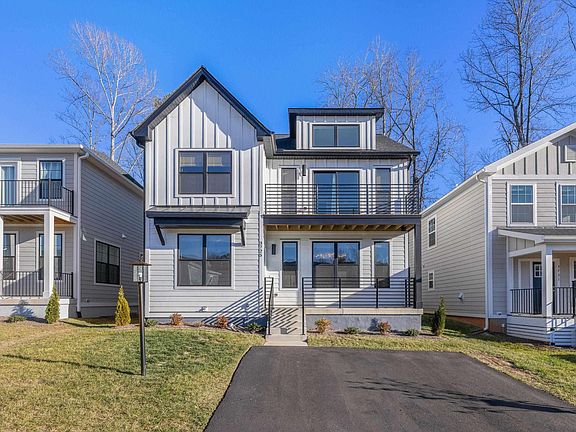2nd image of 3725 Paradise Park Ln