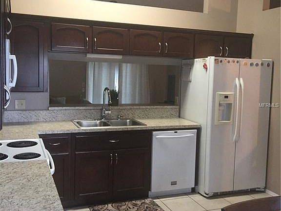 5th image of 6572 Meritmoor Cir