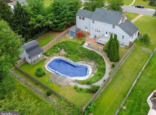 552 Hereford Ln, Mickleton, NJ 08056
