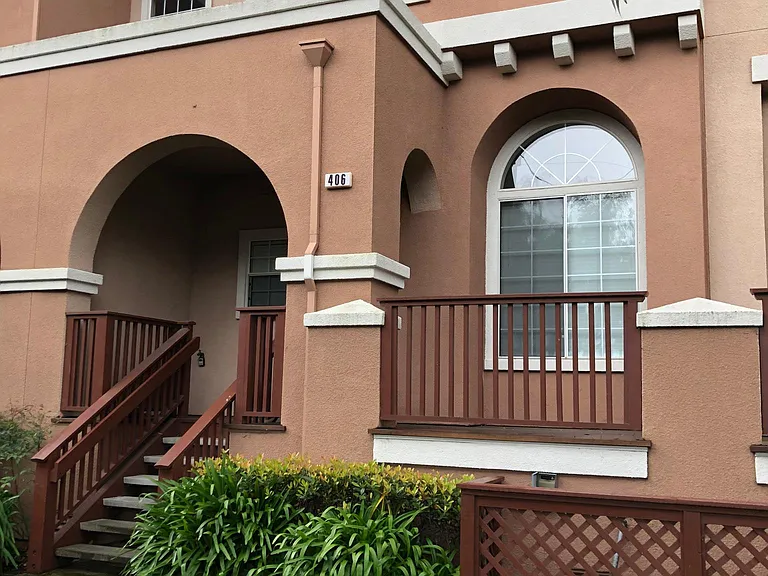 406 Charlott Ln — Photo 11