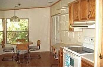 5th image of 60 Horseshoe Falls Dr