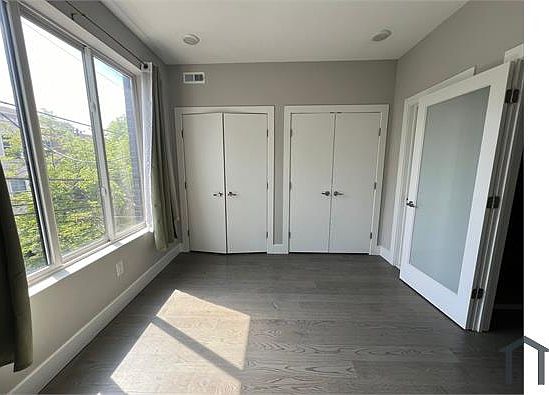 3rd image of 1306 N Marshall St #2