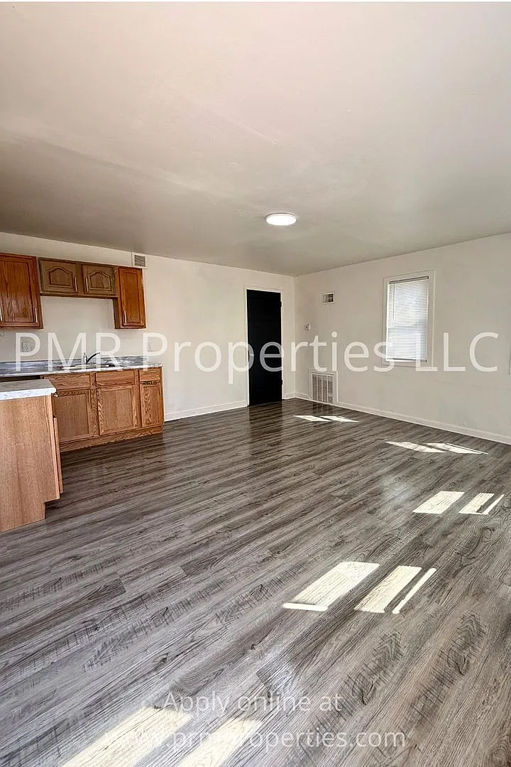 Building Photo - 3212 N 39th St