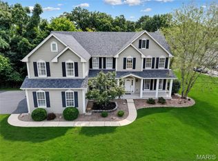 943 Sheffield Forest Ct, Wildwood, MO