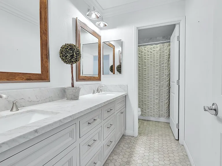 945 Passiflora Ave — Photo 28