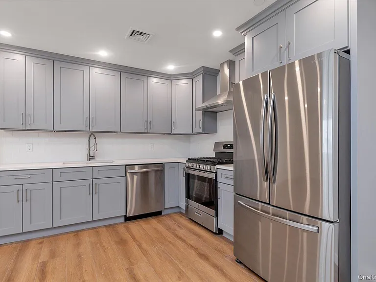 62 South St — Photo 8
