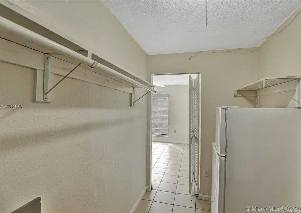 2nd image of 1950 W 56th St APT 2302D